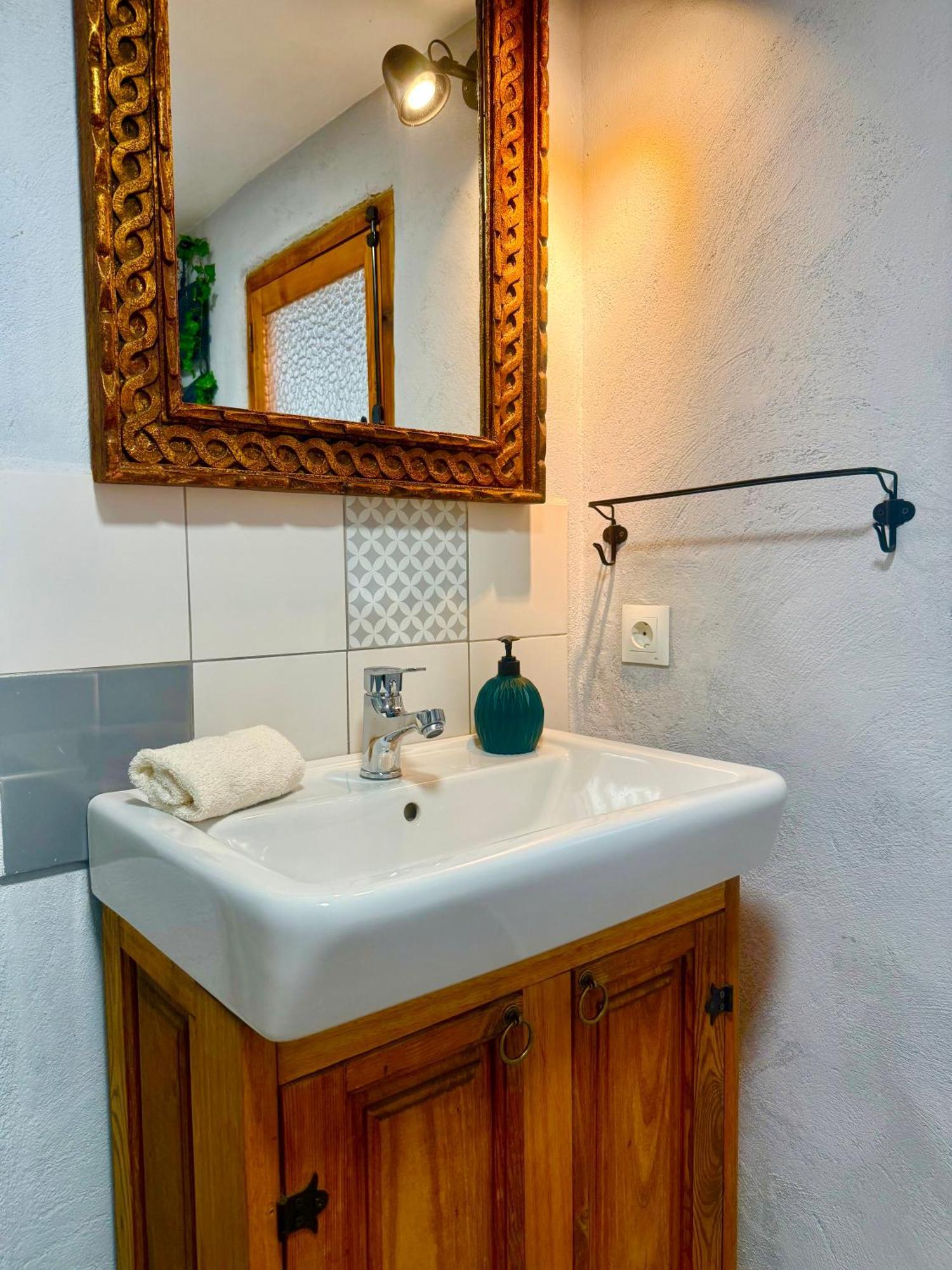 Casa Mona- Andalucian Mountain Village Getaway Guejar Sierra Exteriör bild